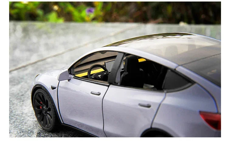 Tesla Model Y Metal Toy Car Model with Sound and Light!